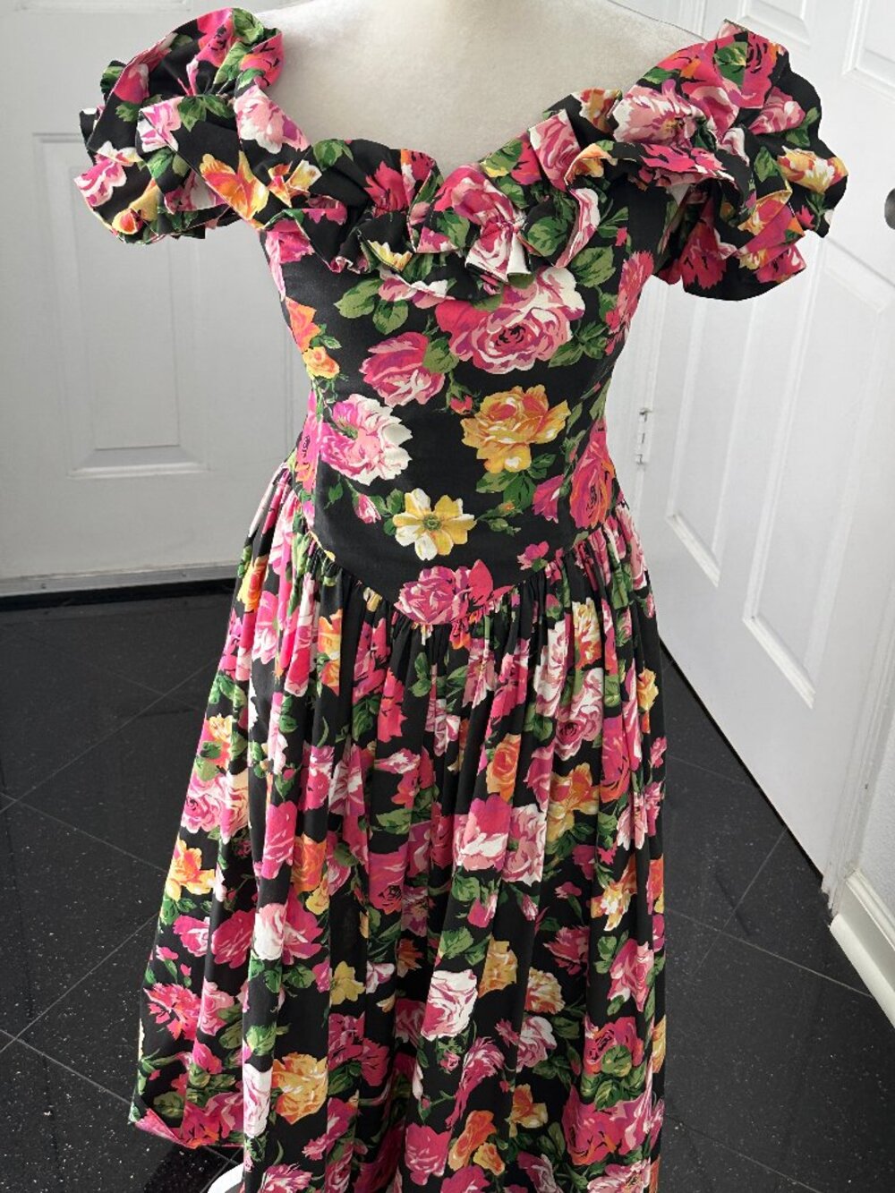 Vintage 80s Expo Black Floral Off Shoulder Boned Prom Dress Size 6